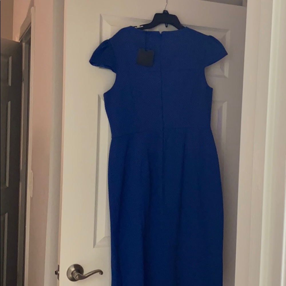 Dress - Picture 2 of 4